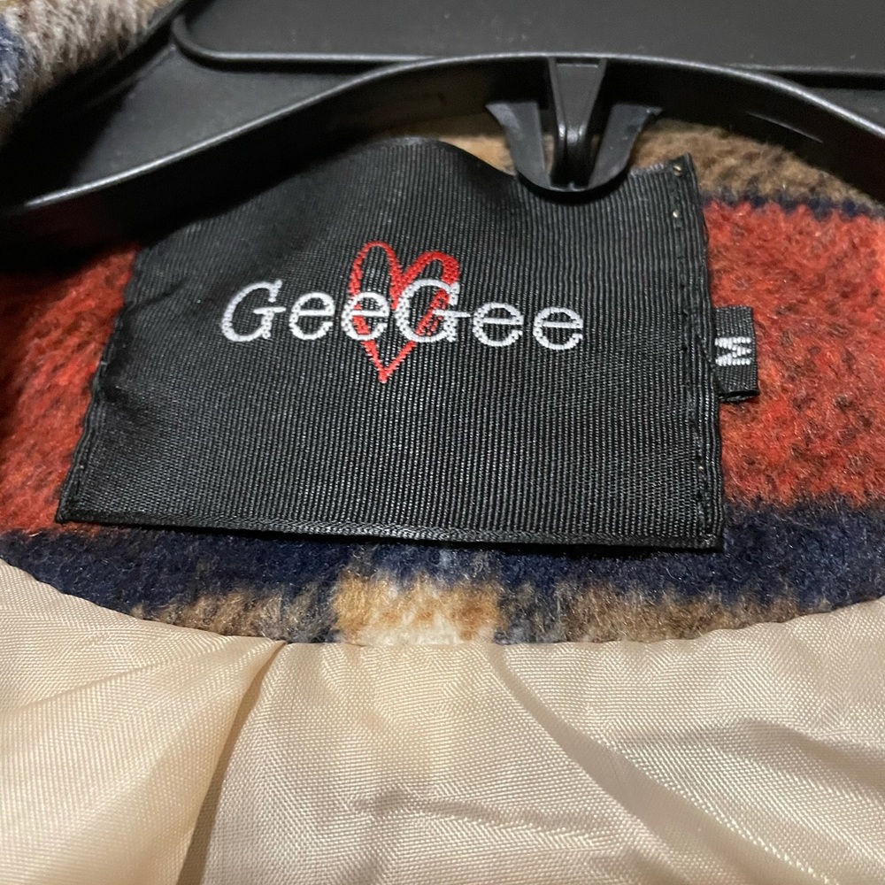 Coats - Picture 5 of 6